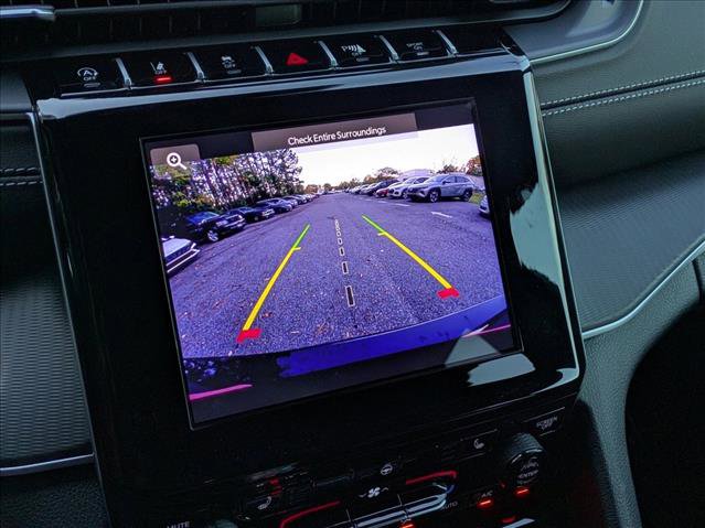 New 2025 Jeep Grand Cherokee L Laredo w/ Luxury Tech Group I RWD image 14