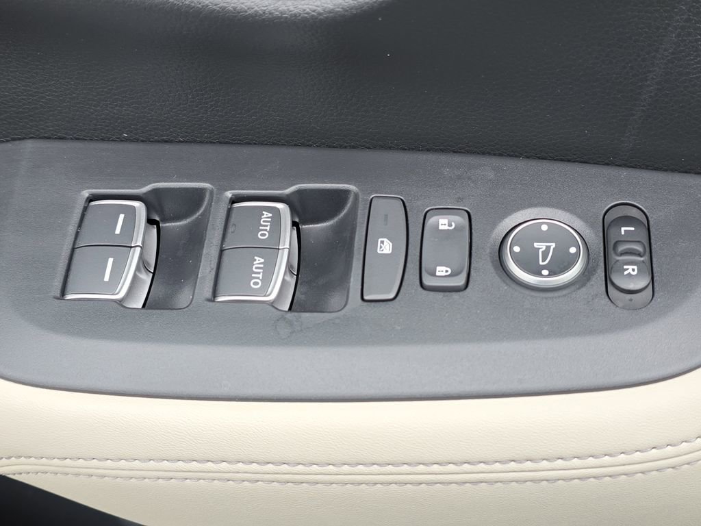 Used 2025 Honda HR-V EX-L image 30