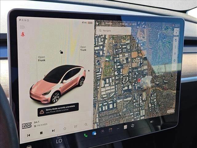 Used 2021 Tesla Model Y Long Range image 12