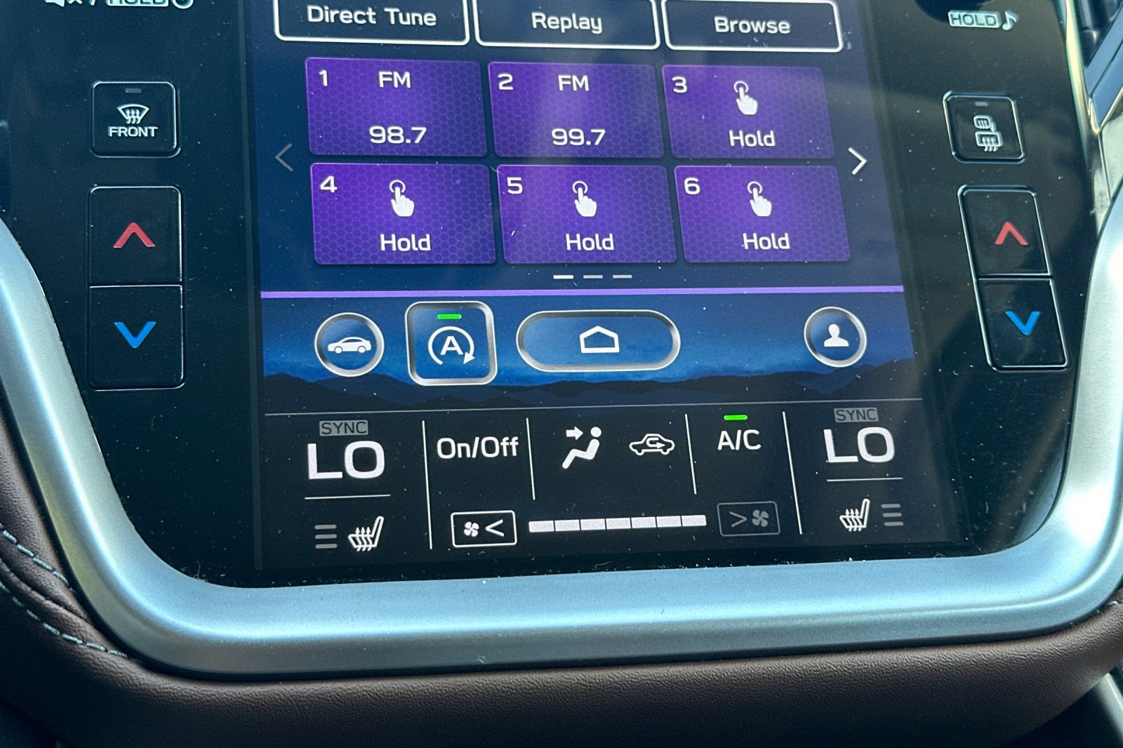 Used 2022 Subaru Outback Touring w/ Popular Package #2 image 21