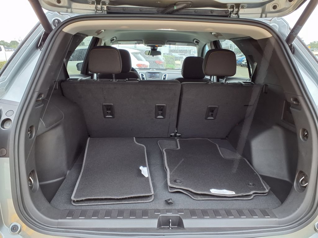 Used 2024 Chevrolet Equinox LT FWD image 10