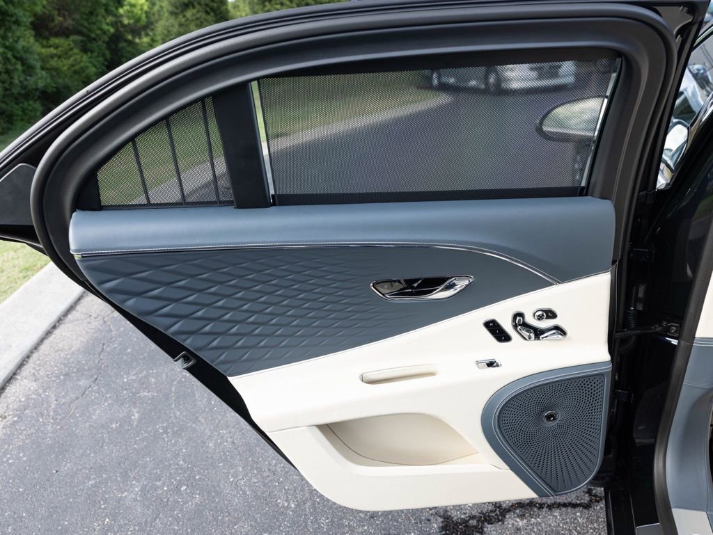 New 2026 Bentley Flying Spur Plug-In Hybrid AWD/4WD image 57