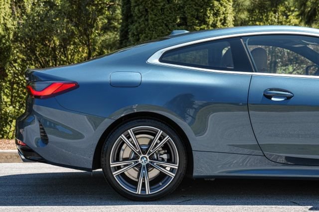Used 2024 BMW 430i Coupe w/ Convenience Package RWD image 13