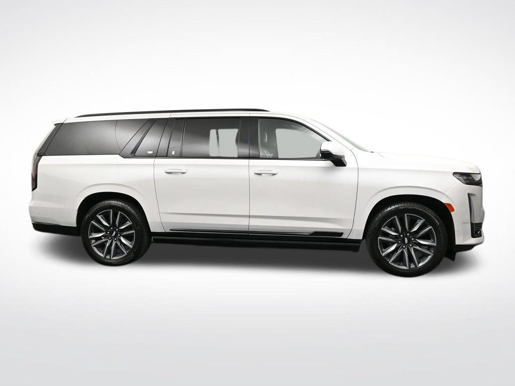 Certified 2022 Cadillac Escalade ESV Sport w/ Touring Package AWD/4WD image 6