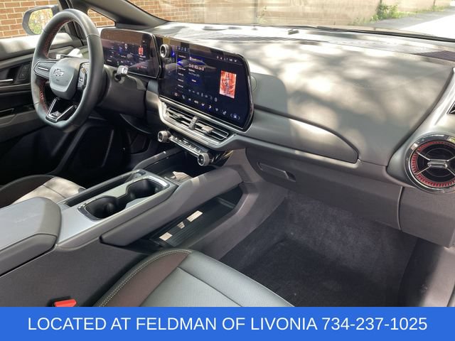 Used 2024 Chevrolet Equinox EV RS FWD image 26