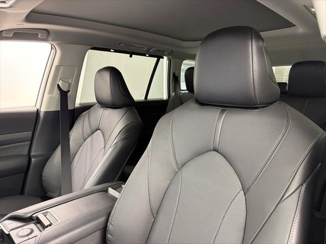 Certified 2026 Toyota Grand Highlander FWD image 24