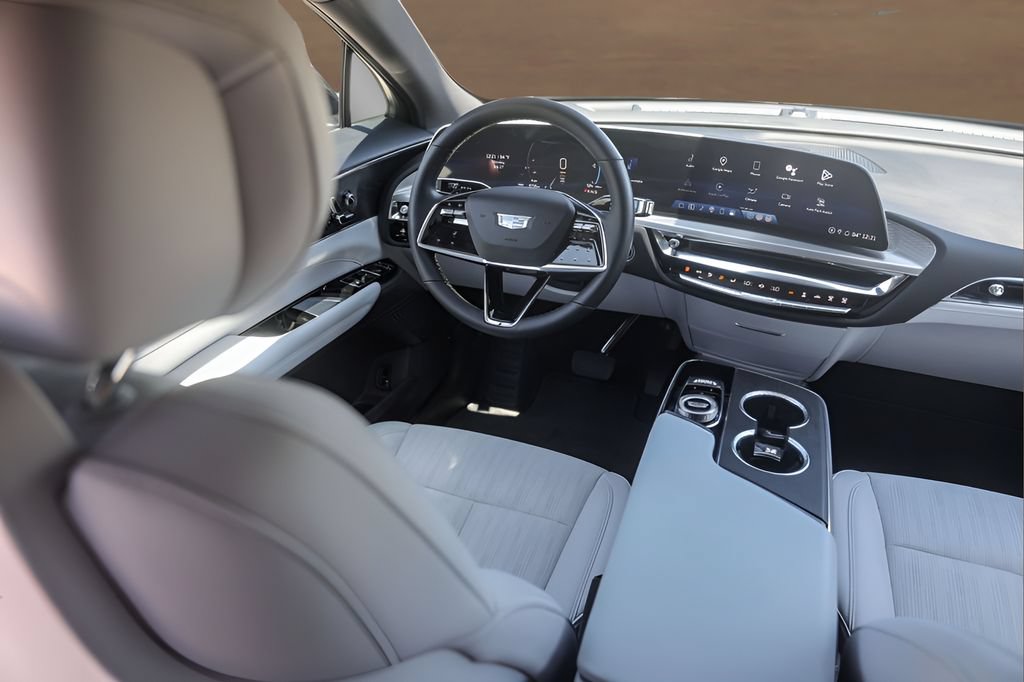 Certified 2024 Cadillac Lyriq Sport RWD image 23