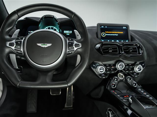 Used 2021 Aston Martin V8 Vantage Coupe RWD image 19