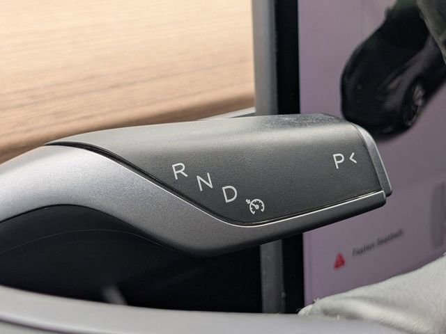 Used 2018 Tesla Model 3 Long Range image 26