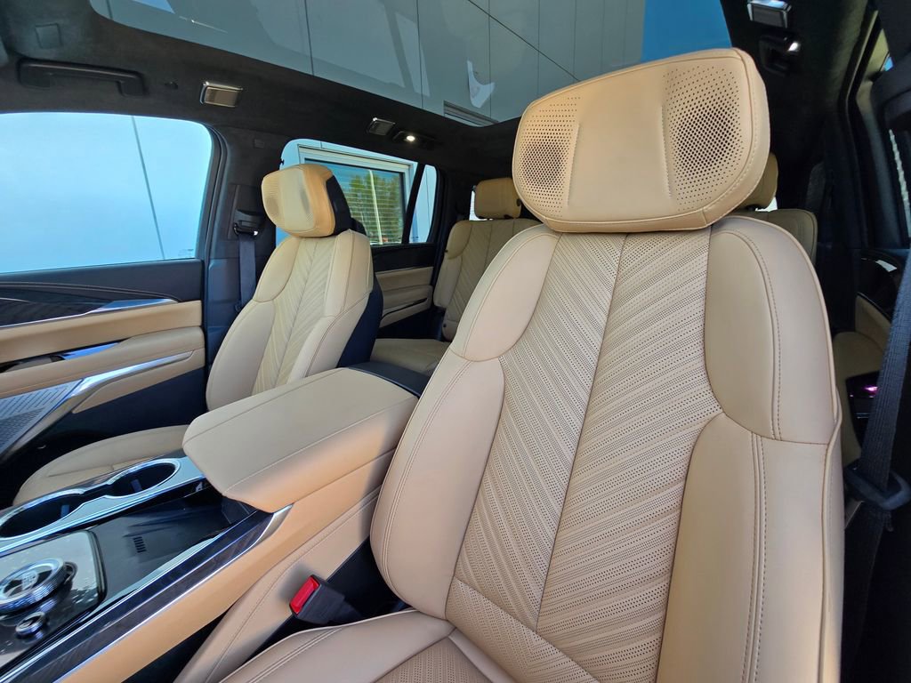 New 2026 Cadillac Escalade IQ Sport 2 w/ LPO, ONYX Package image 11