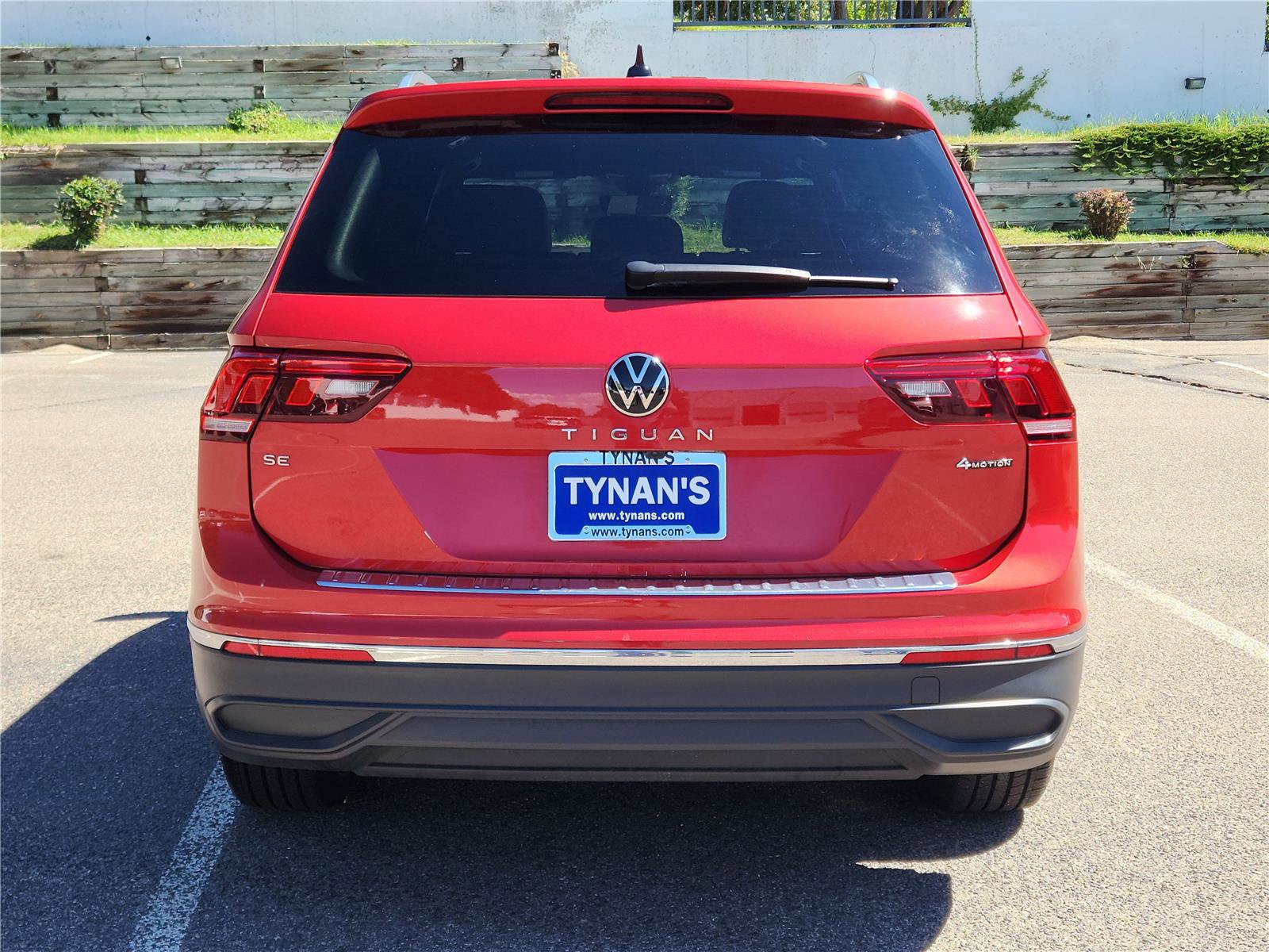 Used 2022 Volkswagen Tiguan SE image 4