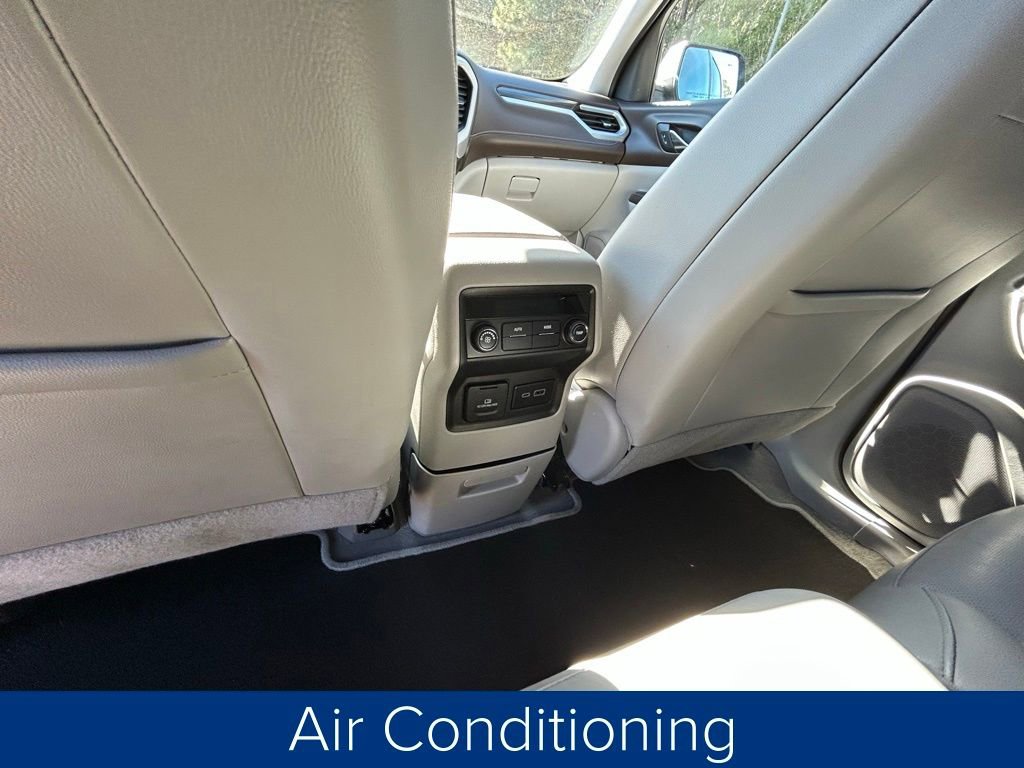 Used 2023 GMC Acadia SLT image 21