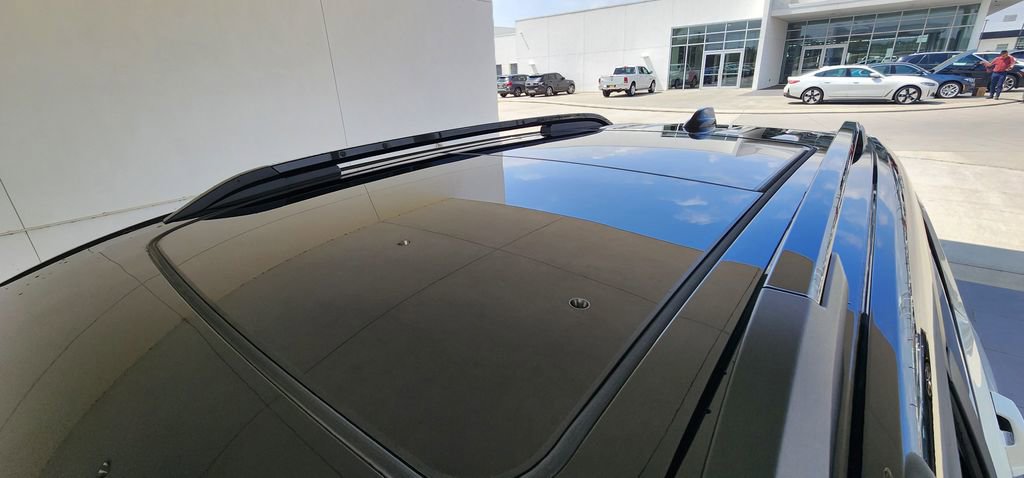 Used 2025 GMC Terrain Elevation w/ Elevation Premium Package image 13