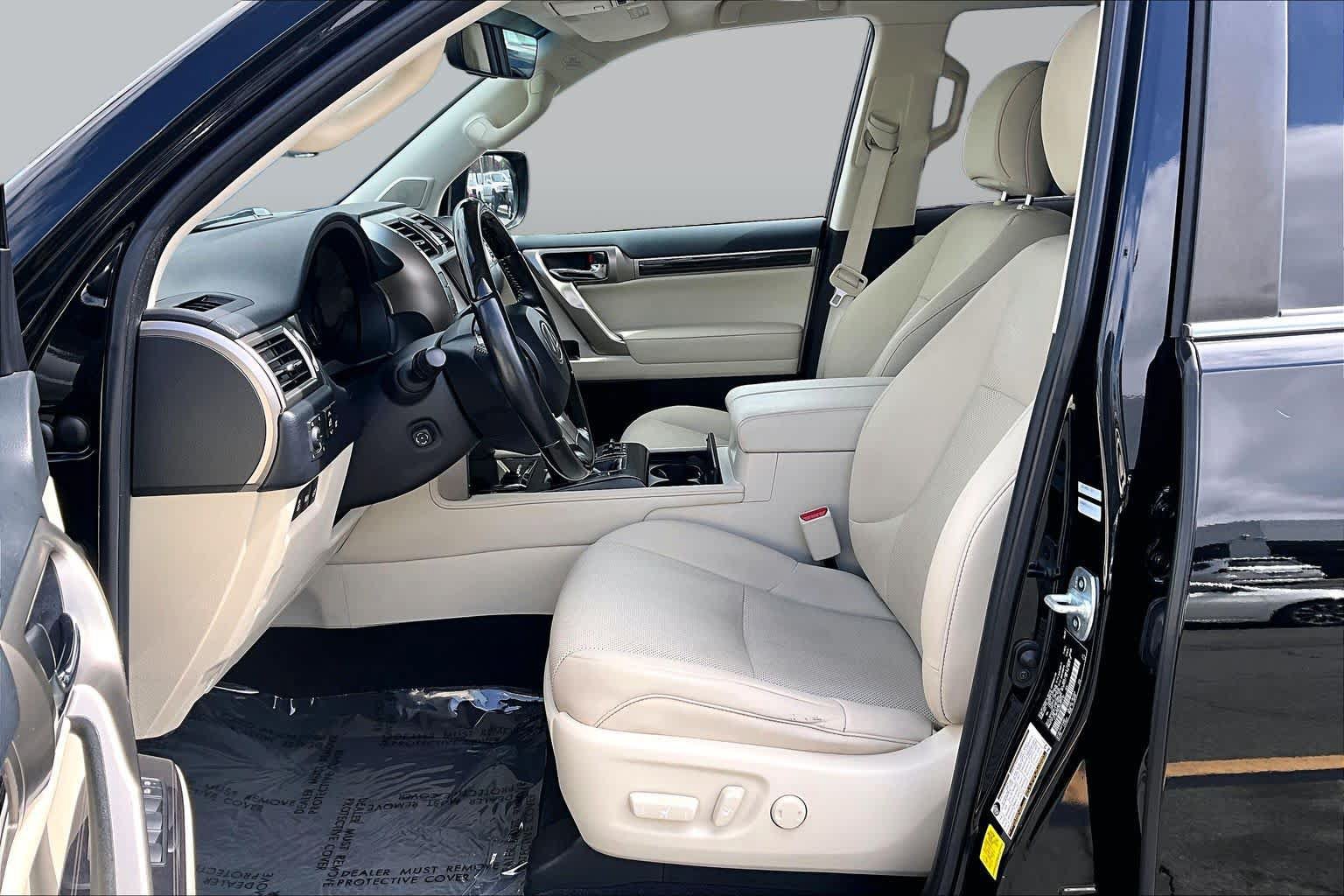 Used 2021 Lexus GX 460 Premium w/ Accessory Package AWD/4WD image 8