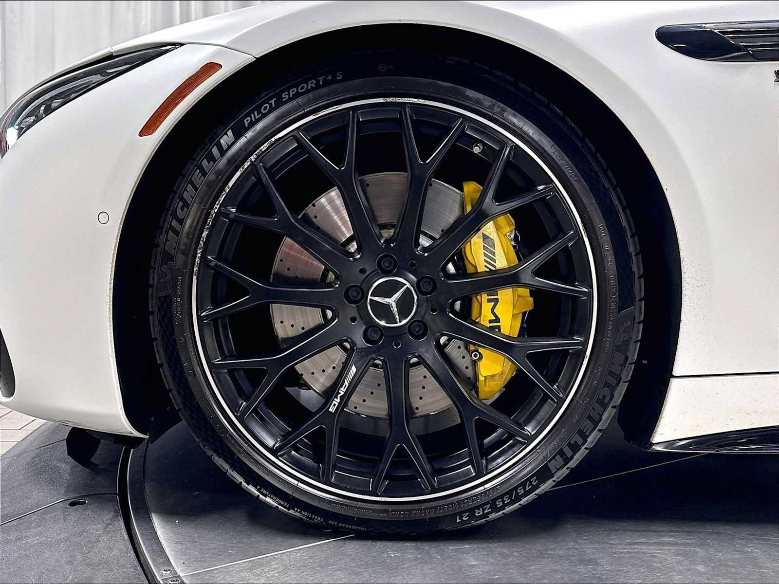 Used 2022 Mercedes-Benz SL 63 AMG 4MATIC image 13