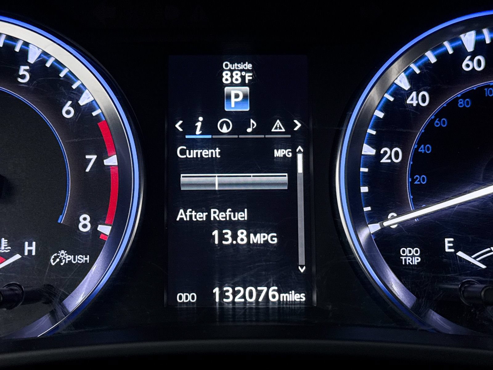 Used 2015 Toyota Highlander XLE AWD/4WD image 32