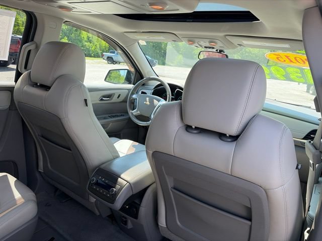 Used 2015 Chevrolet Traverse LT AWD/4WD image 33