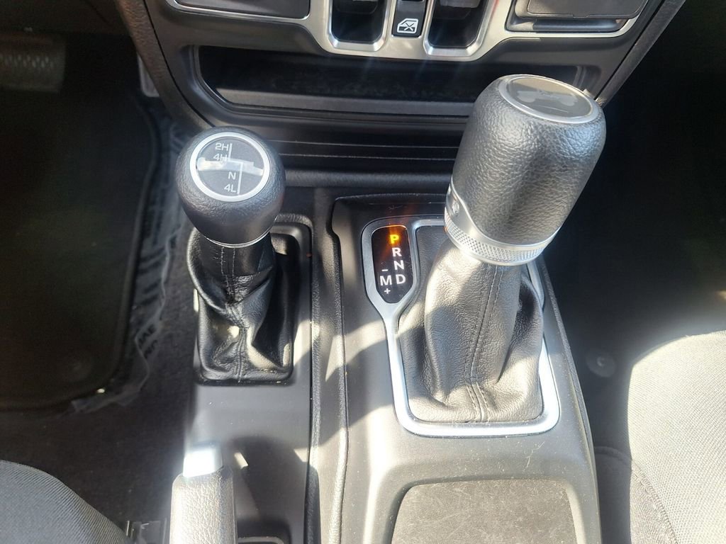 Used 2021 Jeep Wrangler Unlimited Sport image 17