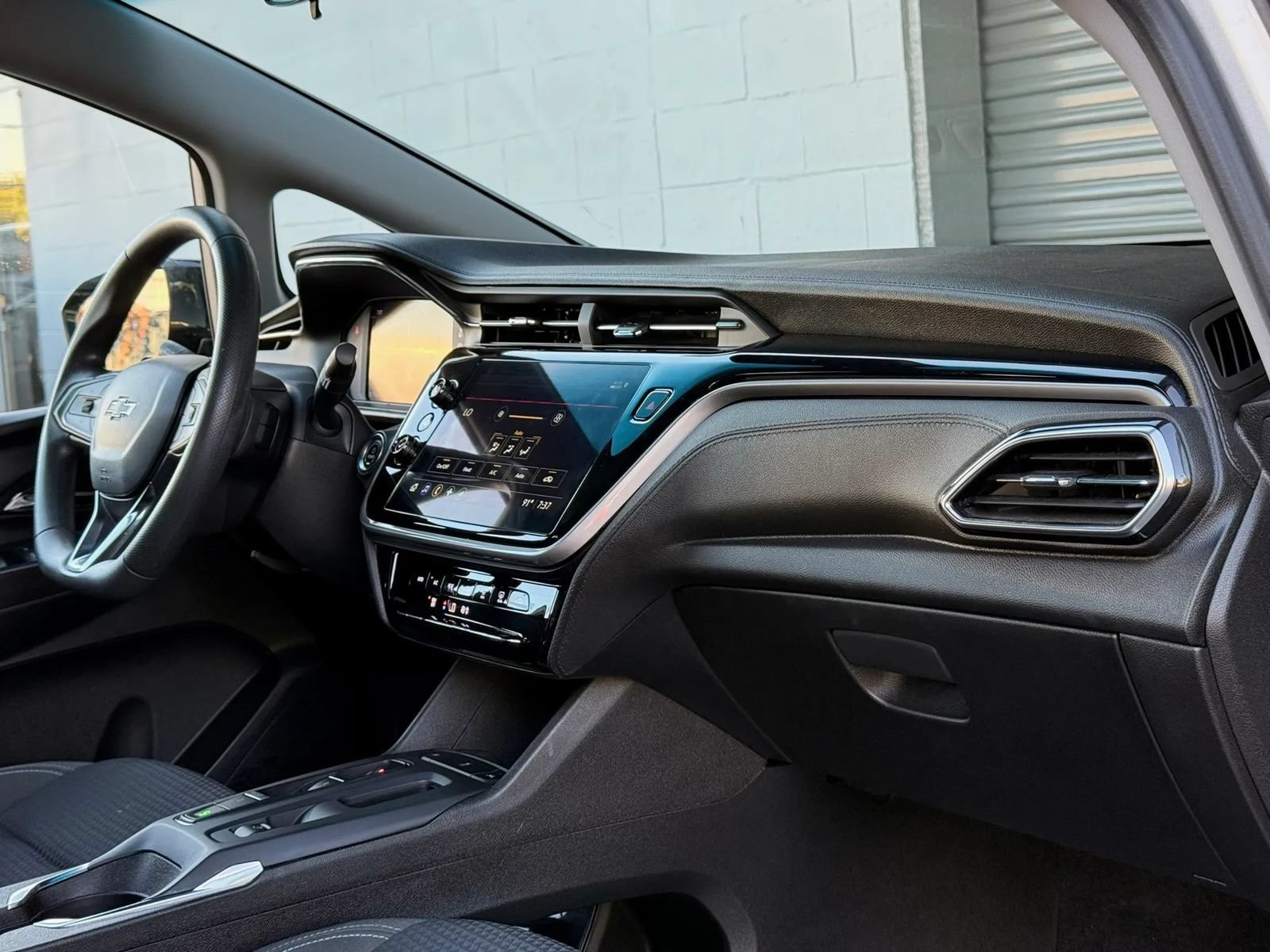 Used 2023 Chevrolet Bolt LT w/ Driver Confidence Package FWD image 12