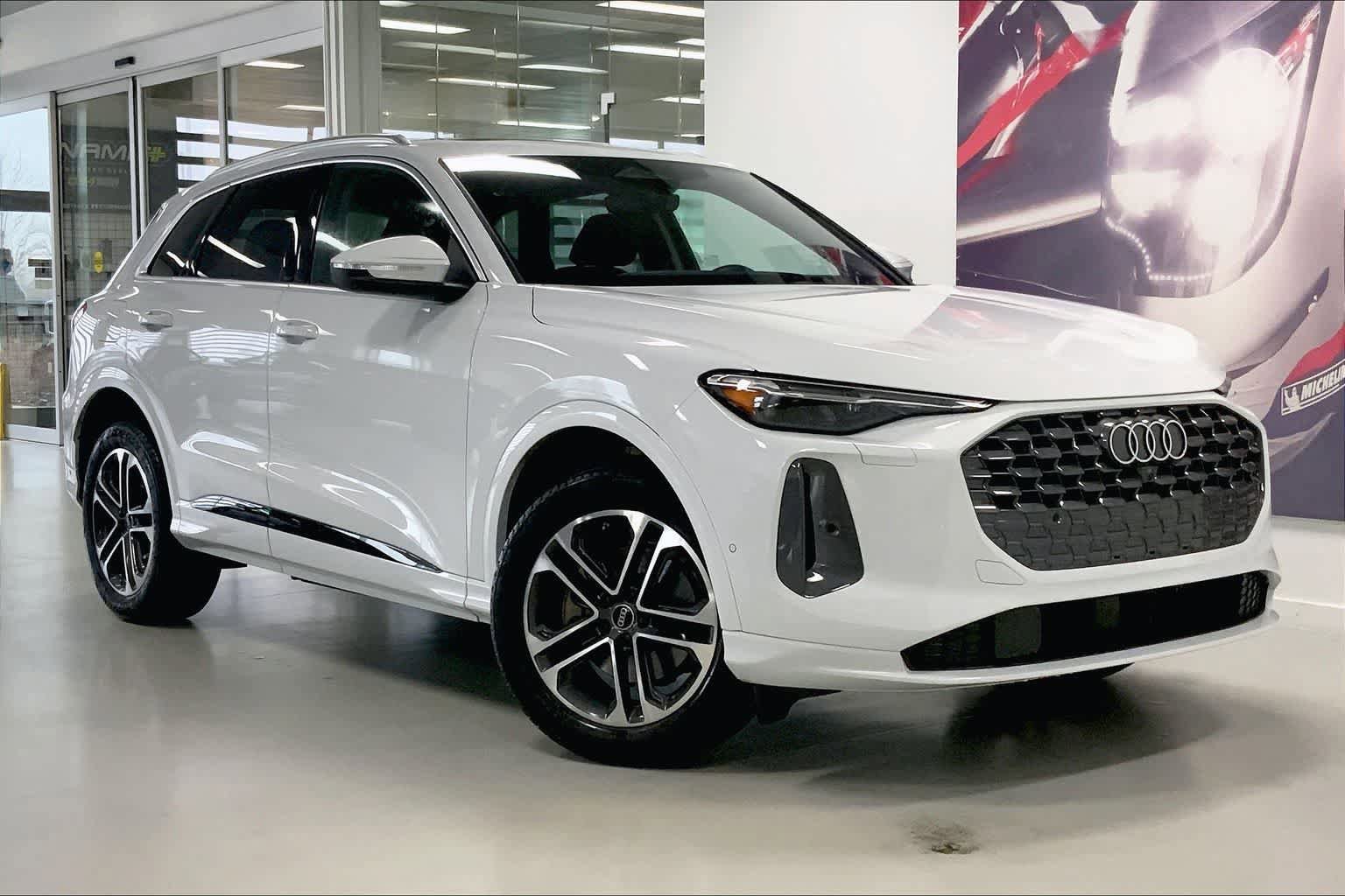 Certified 2025 Audi Q5 Premium w/ Premium Plus AWD/4WD image 19