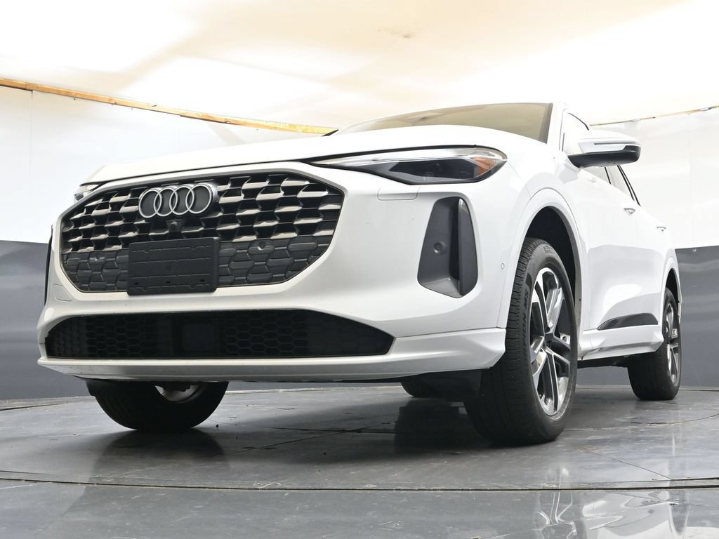 Certified 2025 Audi Q5 Premium w/ Convenience Package AWD/4WD image 30
