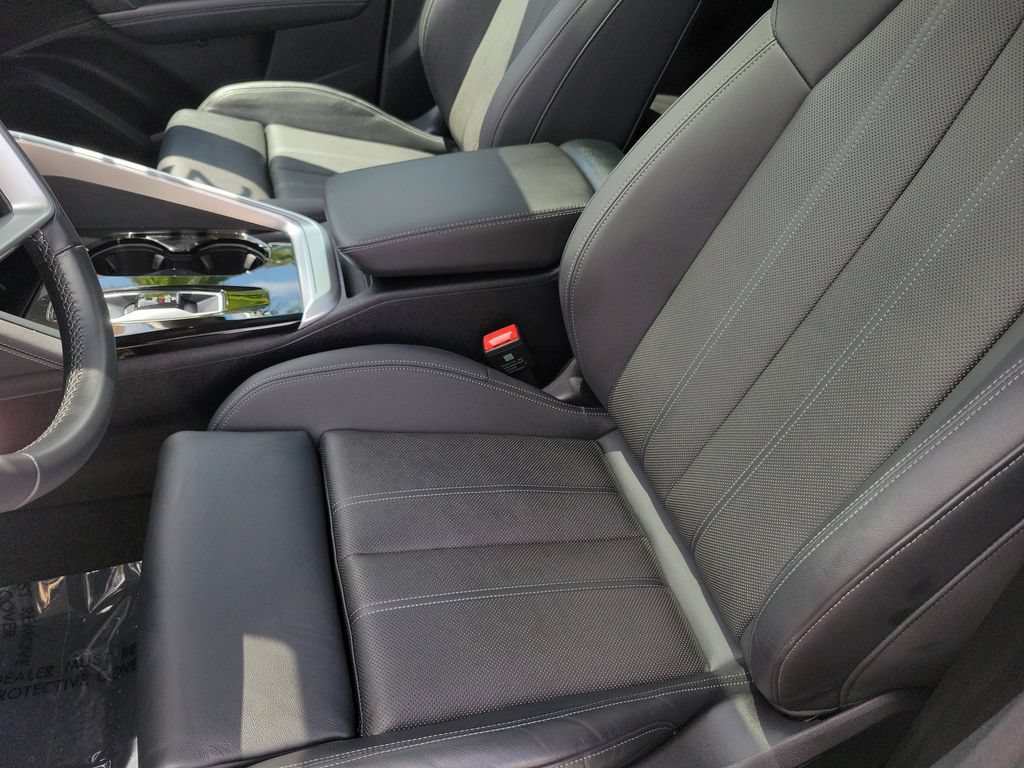 Used 2025 Audi Q5 Premium w/ Premium Plus AWD/4WD image 17