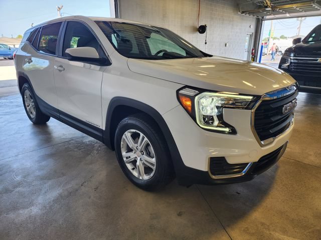 Certified 2024 GMC Terrain SLE AWD/4WD image 6