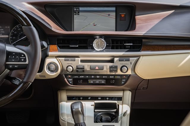 Used 2017 Lexus ES 350 FWD image 22
