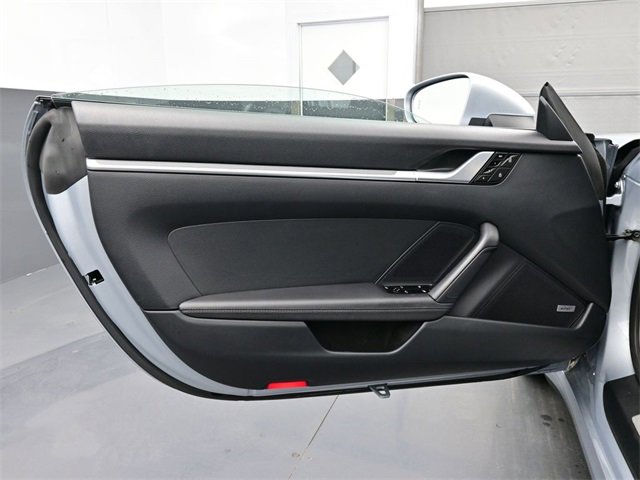 Used 2021 Porsche 911 Carrera 4 image 7