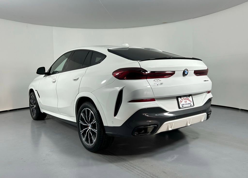 Used 2024 BMW X6 xDrive40i w/ Executive Package image 6