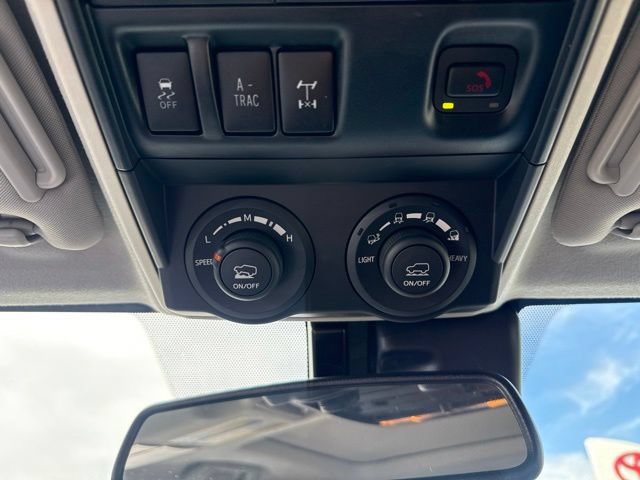 Used 2021 Toyota 4Runner TRD Off-Road Premium w/ Moonroof Package AWD/4WD image 17