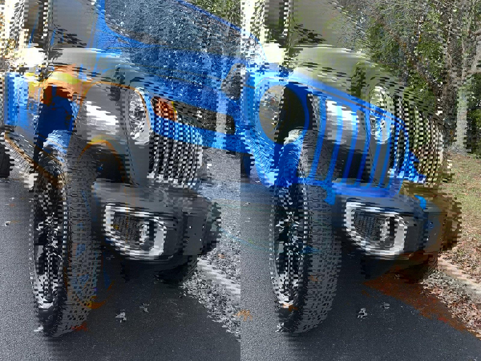 Used 2022 Jeep Wrangler Unlimited Sahara w/ Cold Weather Group image 53