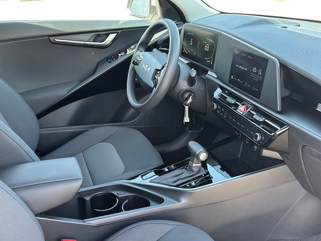 New 2026 Kia Niro LX image 10