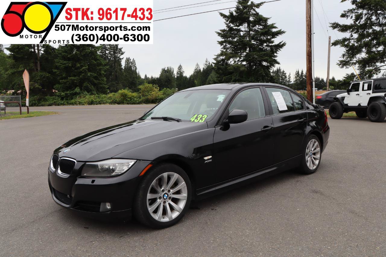 Used 2011 BMW 328i xDrive Sedan AWD/4WD image 10
