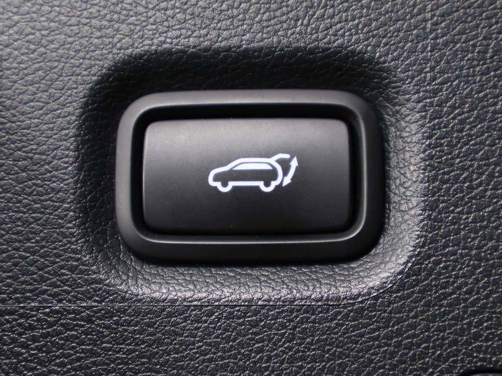 Certified 2023 Hyundai Santa Fe SEL AWD/4WD image 17