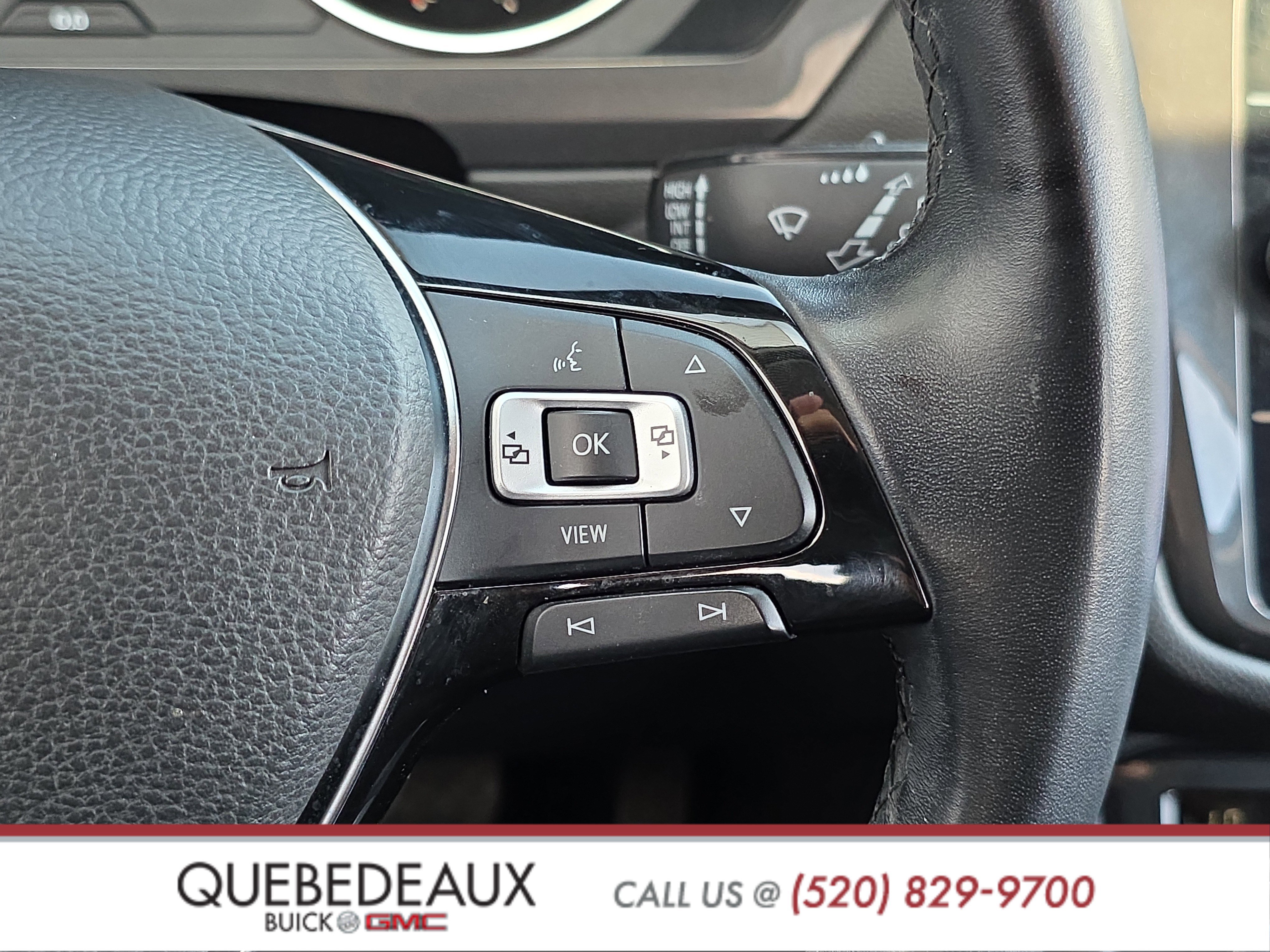 Used 2019 Volkswagen Tiguan SE FWD image 13