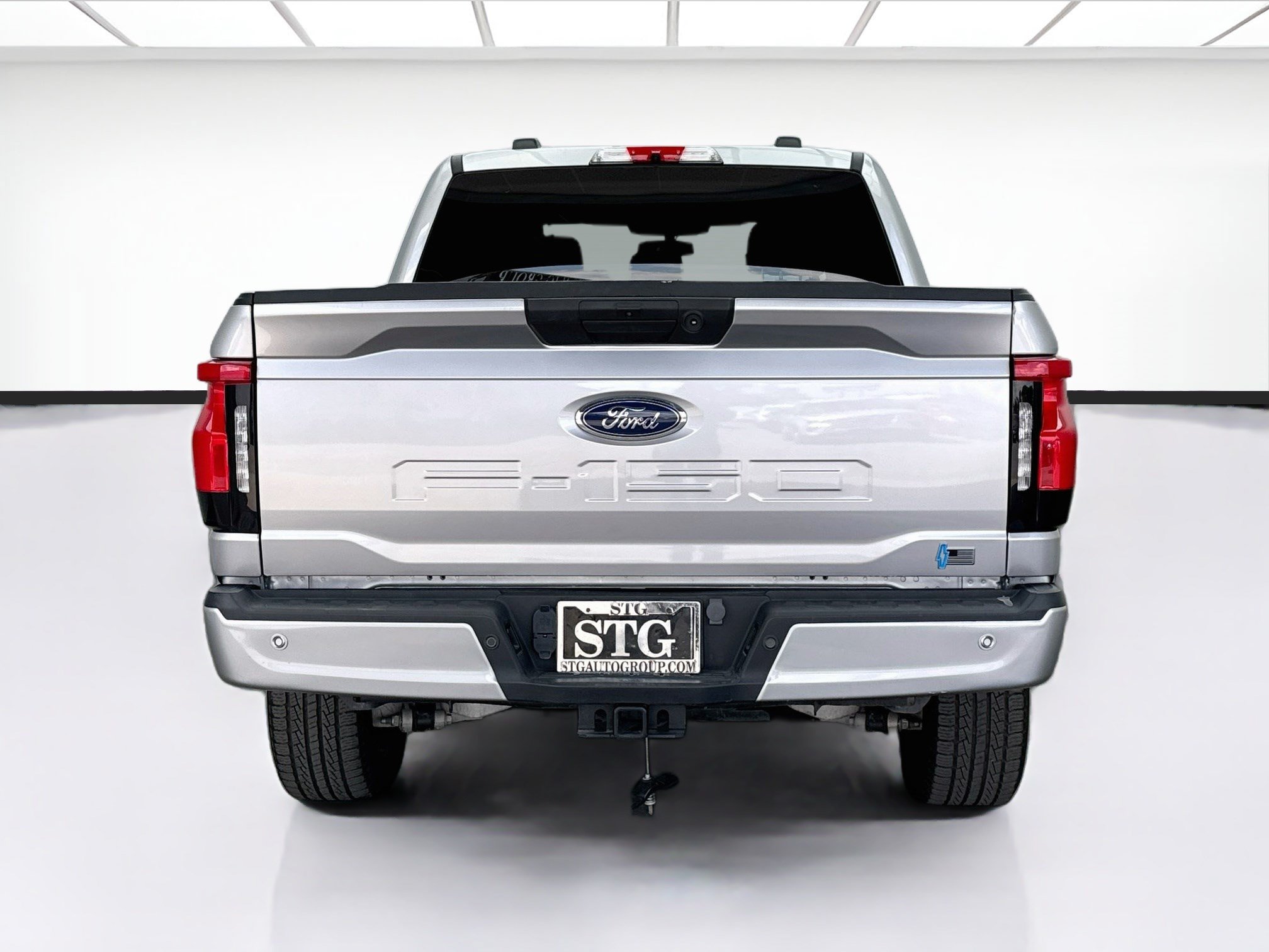 Used 2023 Ford F150 Lightning XLT AWD/4WD image 5