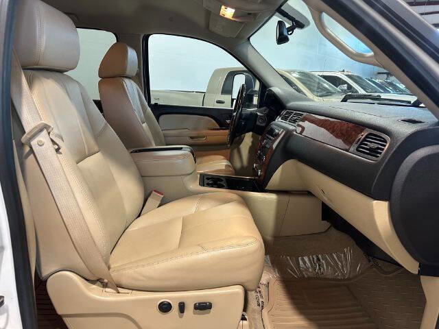 Used 2008 Chevrolet Silverado 2500 LTZ w/ Safety Package image 12