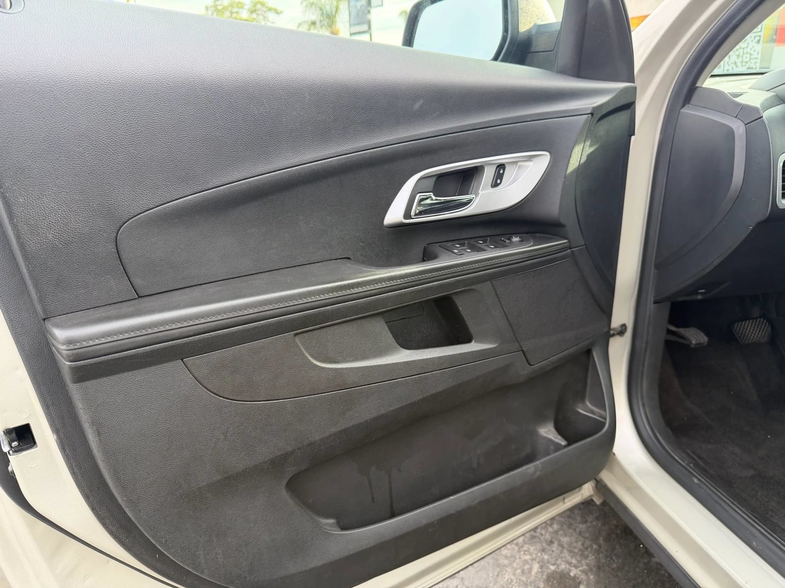 Used 2015 Chevrolet Equinox LS FWD image 11