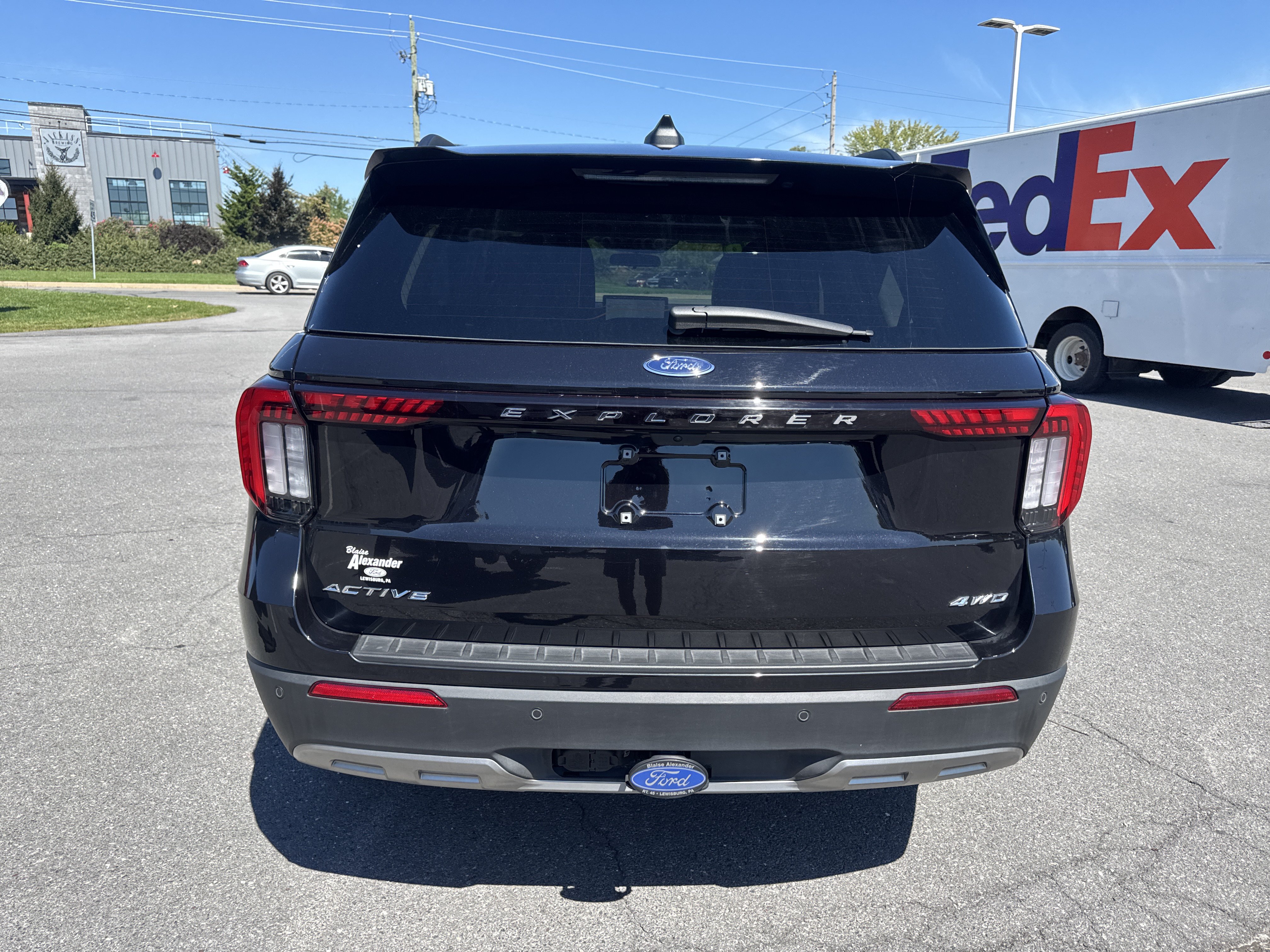 Used 2026 Ford Explorer Active w/ Active Comfort Package AWD/4WD image 4
