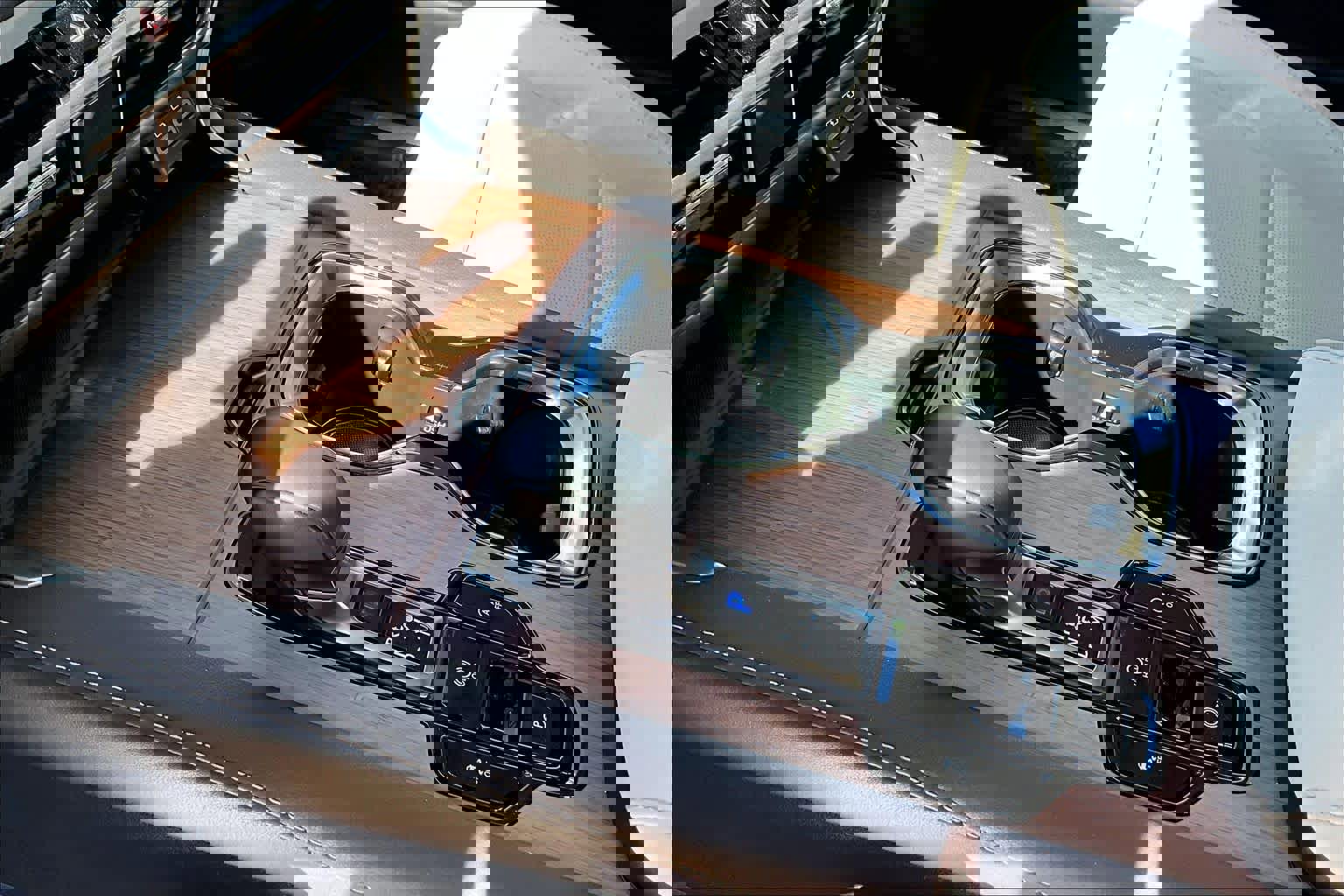 Used 2024 Lexus RX 350 Luxury w/ Convenience Package image 17