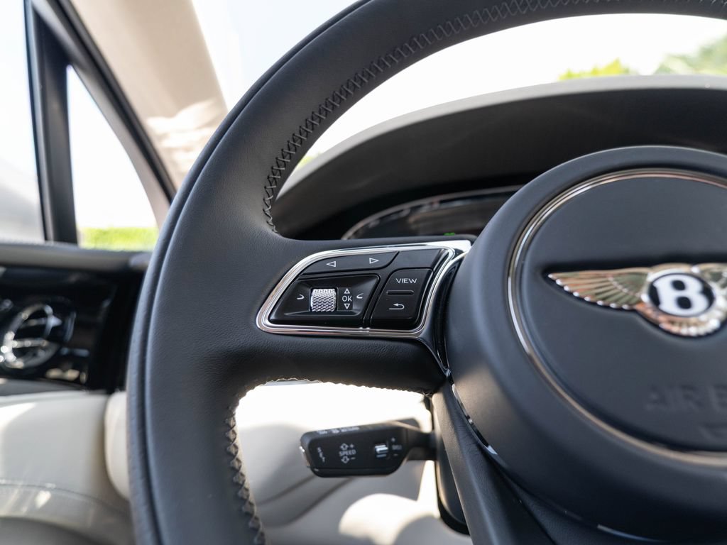 New 2026 Bentley Bentayga AWD/4WD image 8
