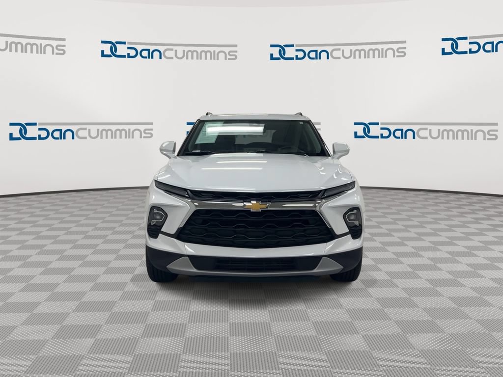 Used 2024 Chevrolet Blazer LT w/ Convenience Package FWD image 3