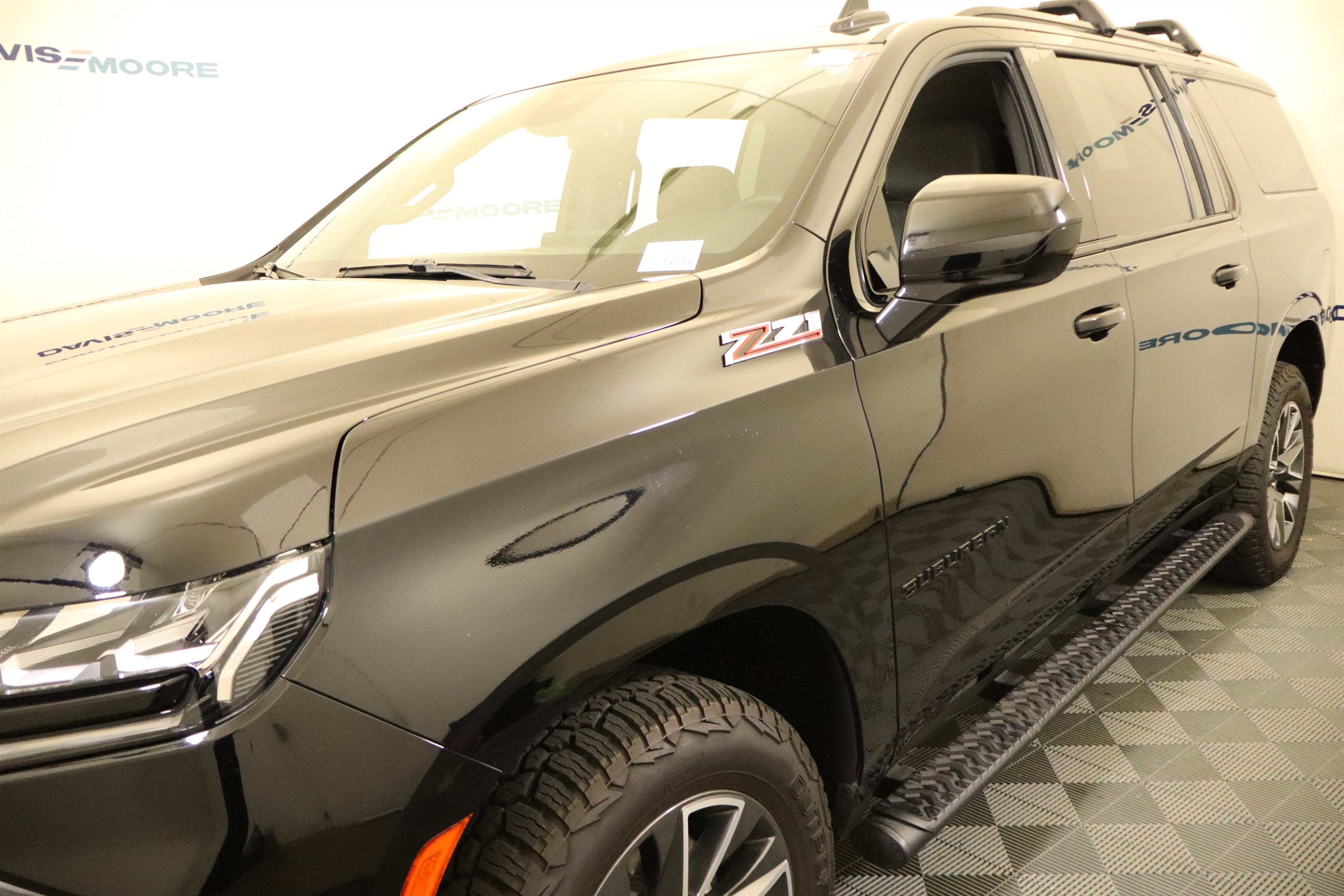 Used 2024 Chevrolet Suburban Z71 AWD/4WD image 13