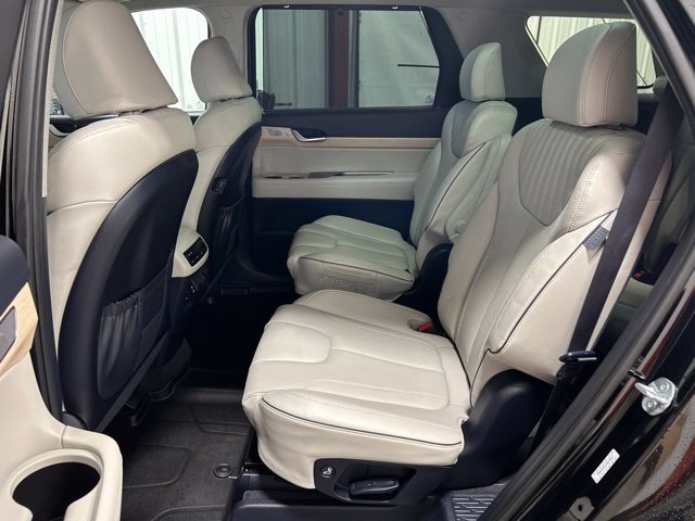 Used 2025 Hyundai Palisade Limited AWD/4WD image 17
