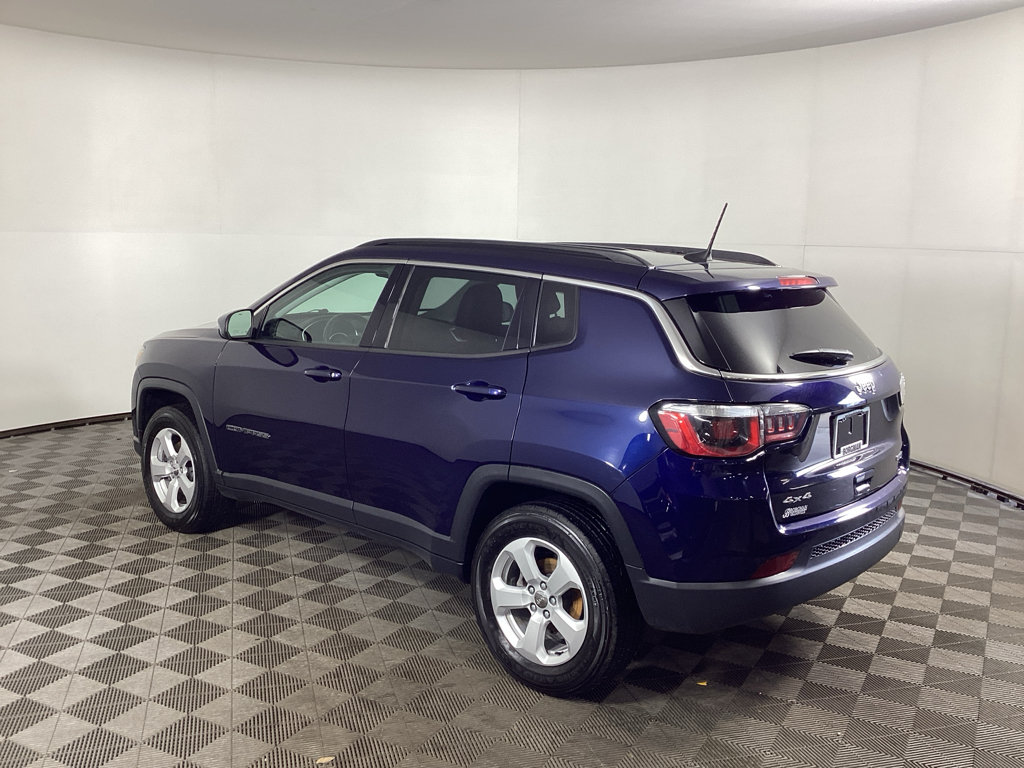Used 2019 Jeep Compass Latitude AWD/4WD image 4
