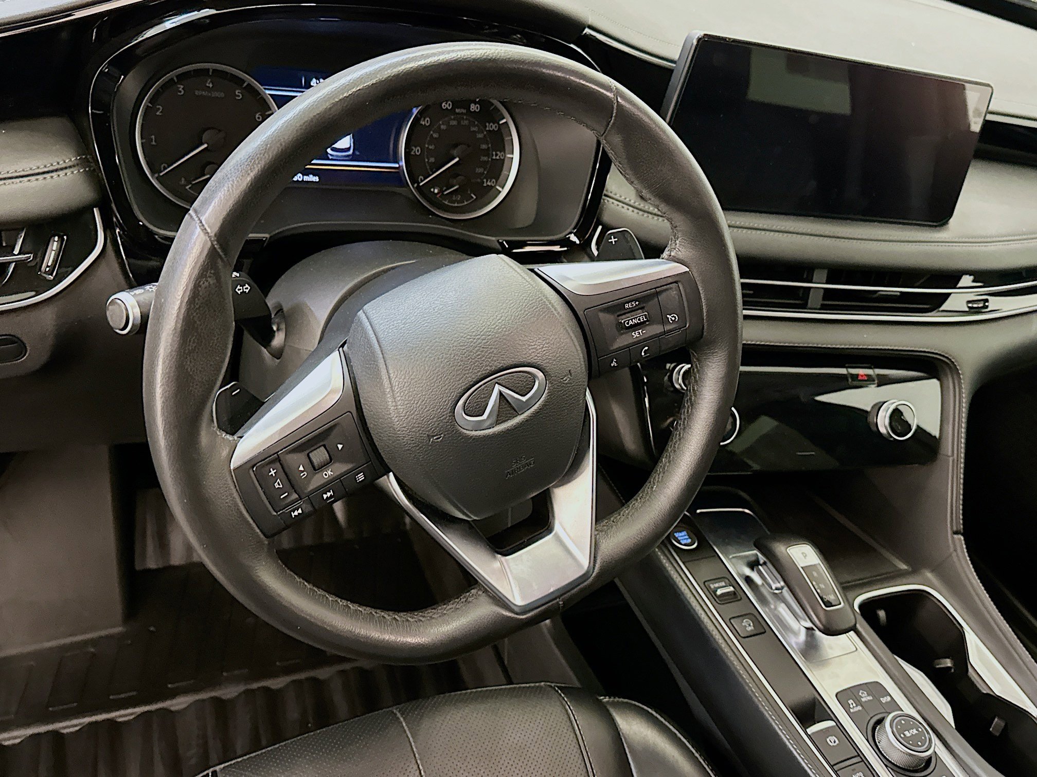 Used 2024 INFINITI QX60 Pure image 18