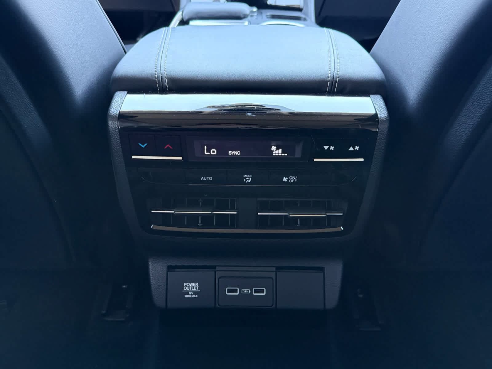 Used 2023 Acura MDX SH-AWD w/ Technology Package image 29
