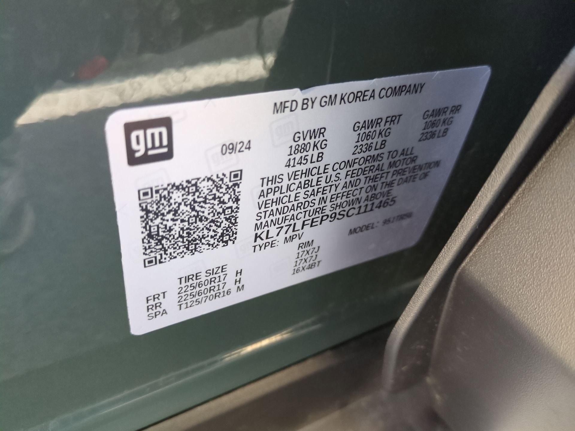 Certified 2025 Chevrolet Trax LS image 32