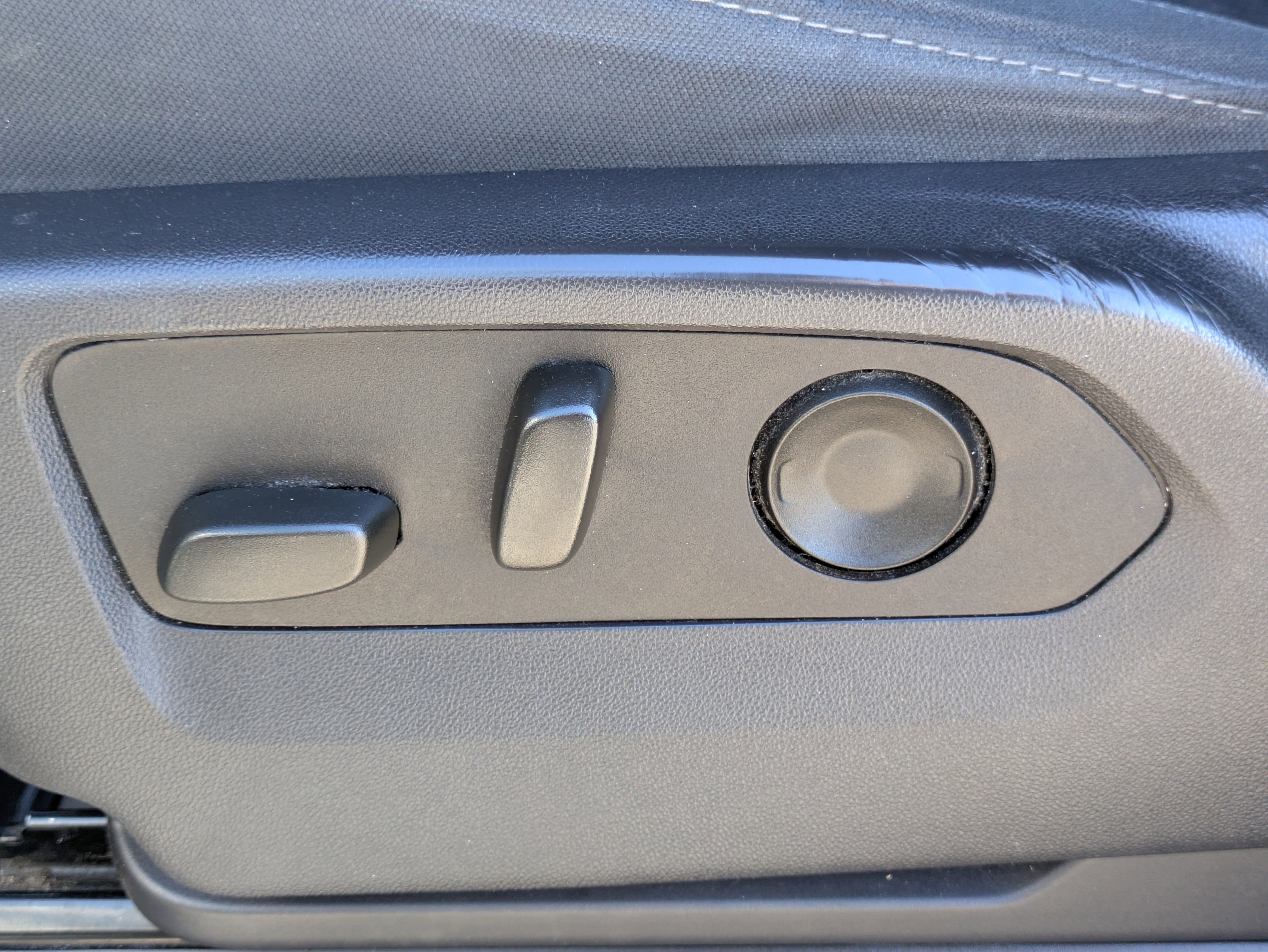 Used 2022 Chevrolet Silverado 1500 LT image 10